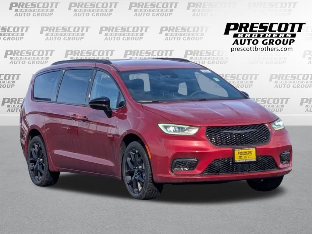 New 2026 Chrysler Pacifica Select w/ S Appearance Package AWD/4WD image 1