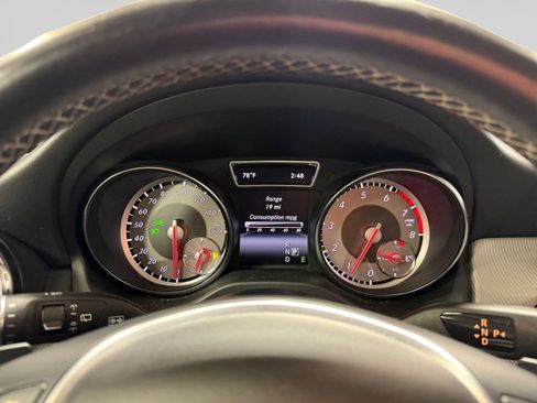 Used 2015 Mercedes-Benz GLA 250 4MATIC image 19