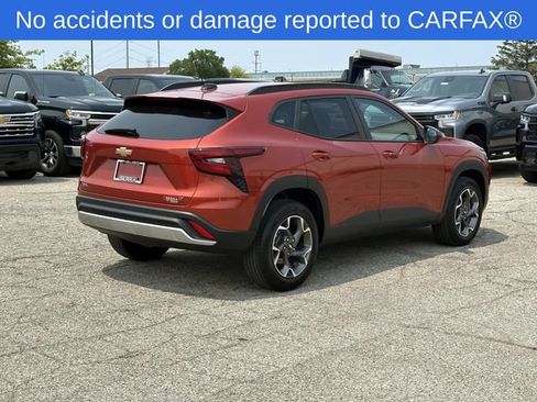 Certified 2024 Chevrolet Trax LT w/ Driver Confidence Package FWD image 7