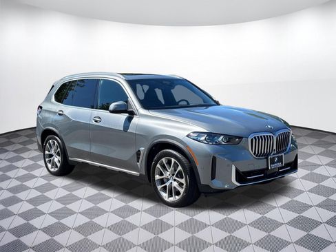 Used 2024 BMW X5 xDrive40i w/ Premium Package AWD/4WD image 6