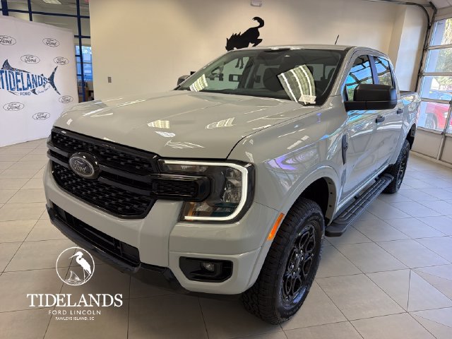 New 2026 Ford Ranger XLT w/ Black Appearance Package AWD/4WD image 4