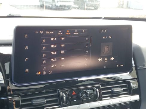 New 2026 Nissan Pathfinder Platinum image 16