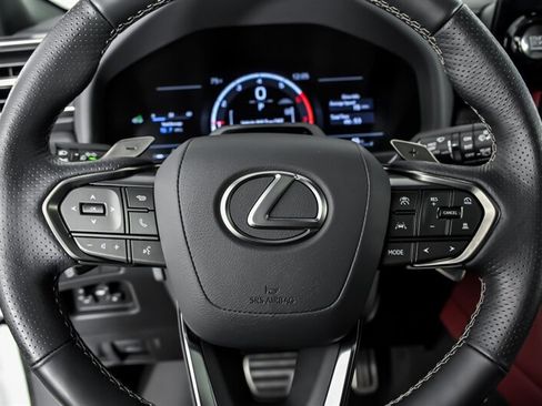 Used 2025 Lexus LX 600 F Sport AWD/4WD image 25