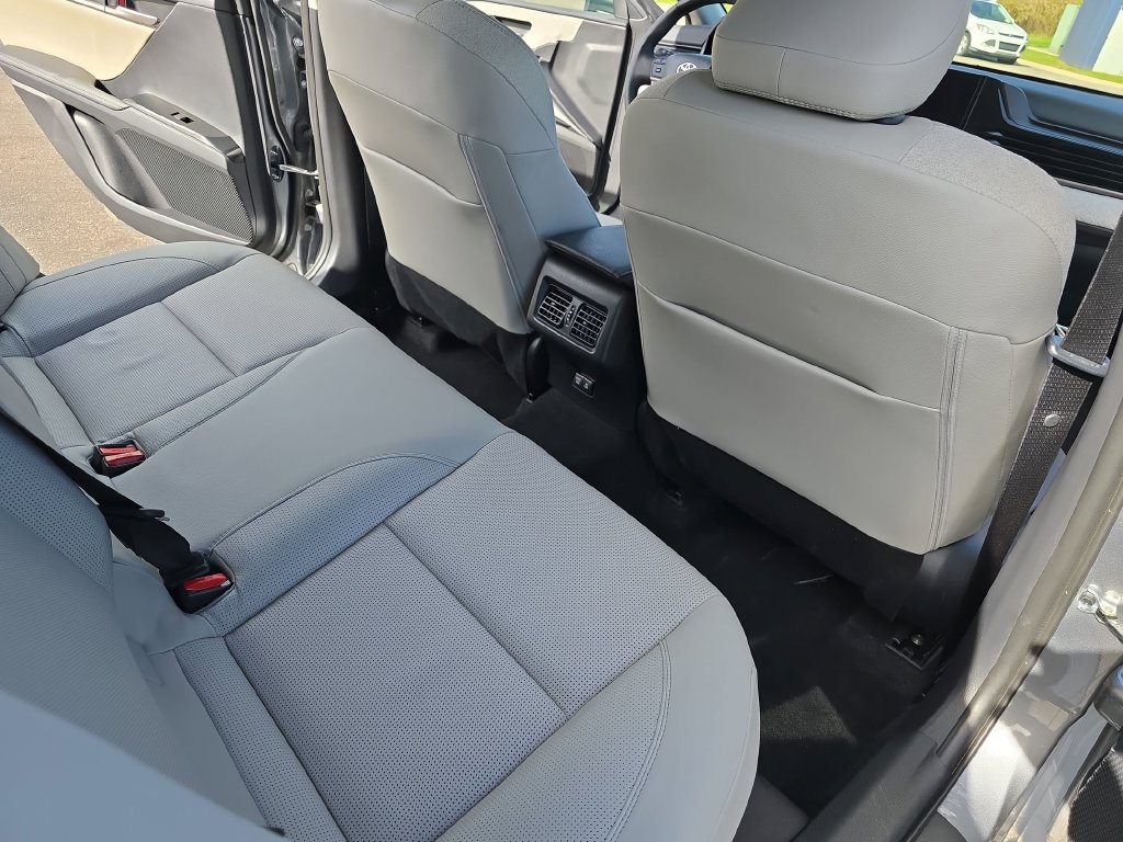 Certified 2026 Toyota Camry XLE AWD/4WD image 15