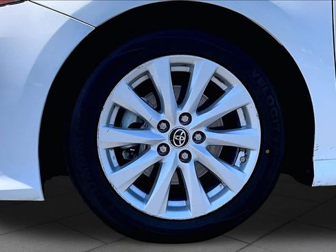 Used 2018 Toyota Camry LE FWD image 10
