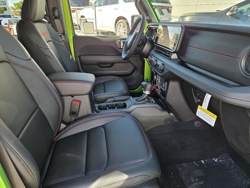 New 2026 Jeep Wrangler Unlimited Rubicon image 38