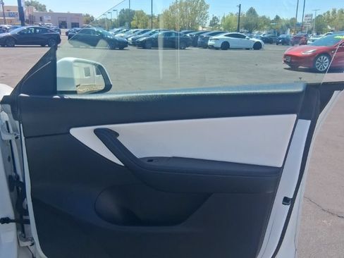 Used 2023 Tesla Model Y Long Range AWD/4WD image 11