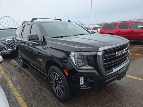 Used 2024 GMC Yukon AT4 w/ AT4 Premium Plus Package image 3