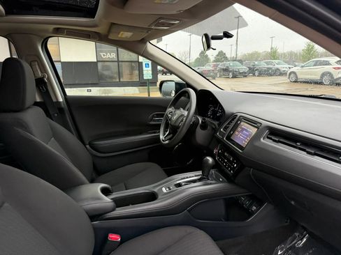 Used 2018 Honda HR-V EX image 24