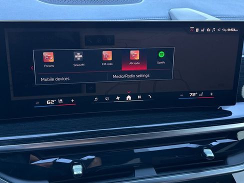 New 2026 BMW X7 M60i w/ Executive Package image 21