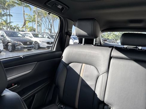 Used 2025 MAZDA CX-70 3.3 Turbo w/ Premium Plus Pkg image 18