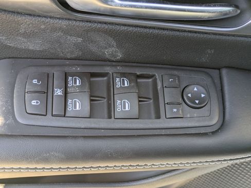 New 2026 Chrysler Pacifica Select image 21