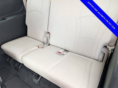 Used 2023 Buick Enclave Premium w/ Experience Buick Package image 30