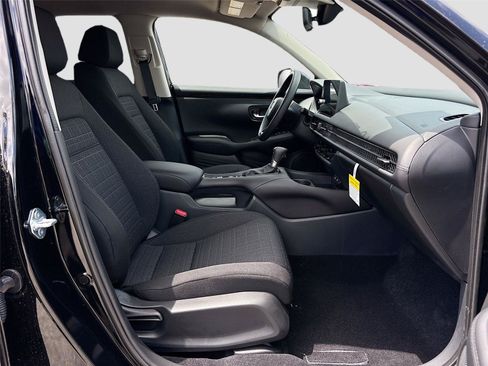 Certified 2026 Honda HR-V LX image 29