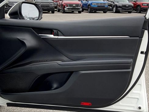 Used 2022 Toyota Camry LE image 22