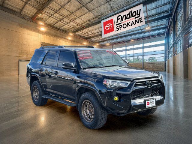 Certified 2021 Toyota 4Runner SR5 Premium AWD/4WD image 2
