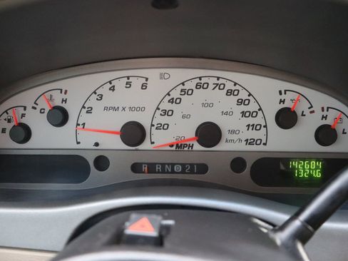 Used 2004 Ford Explorer Sport Trac XLS image 32