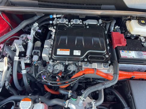 Used 2025 Subaru Solterra Premium image 30