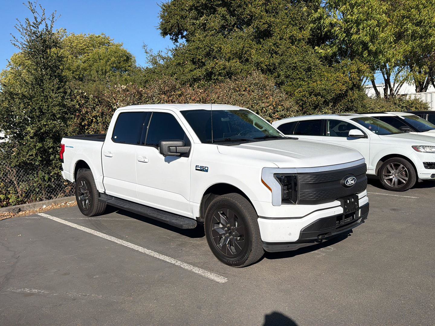 Used 2024 Ford F150 Lightning Flash AWD/4WD image 3