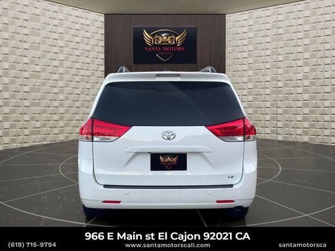 Used 2014 Toyota Sienna LE FWD image 8