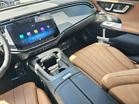 New 2026 Mercedes-Benz E 450 4MATIC Sedan image 31