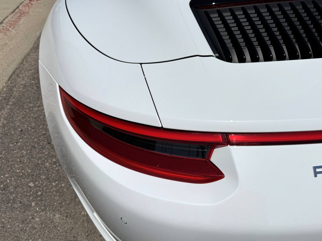 Used 2019 Porsche 911 Targa 4 AWD/4WD image 8