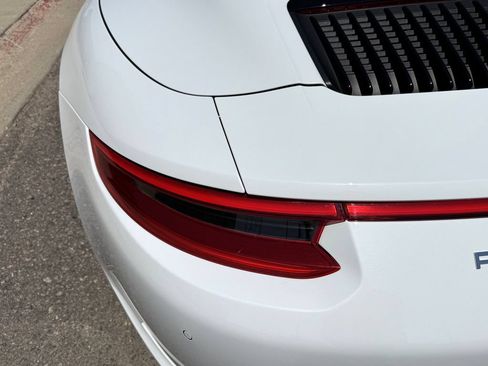 Used 2019 Porsche 911 Targa 4 AWD/4WD image 8