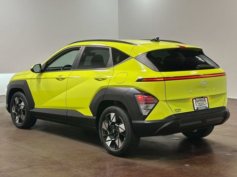 Used 2025 Hyundai Kona SEL FWD image 6