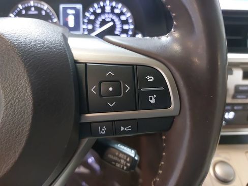 Used 2016 Lexus ES 350 w/ Premium Package w/Wood Trim FWD image 19