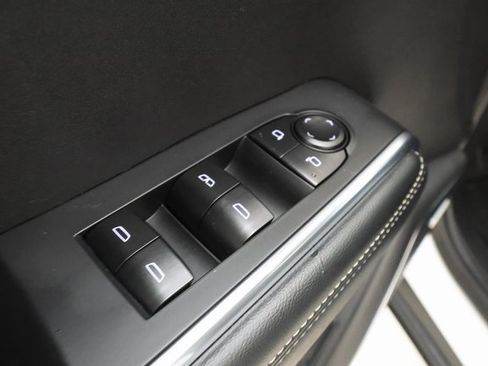 Certified 2025 GMC Acadia Elevation image 8