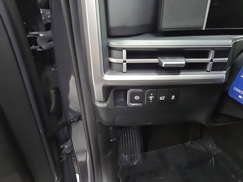 New 2026 Hyundai Santa Fe SE image 11