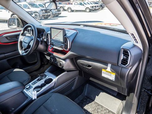 Used 2024 Ford Bronco Sport Free Wheeling w/ Convenience Package image 10