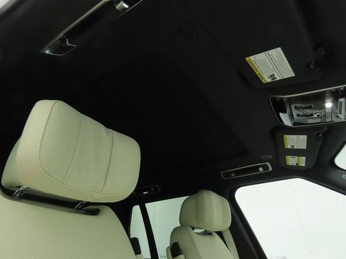 New 2025 Land Rover Range Rover Autobiography image 20