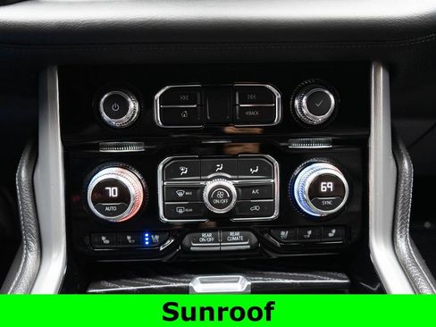 Used 2021 GMC Yukon Denali w/ Denali Ultimate Package AWD/4WD image 30