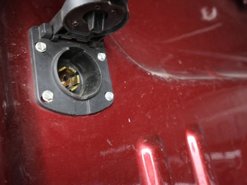 Used 2015 GMC Sierra 3500 SLT w/ Snow Plow Prep Package image 27