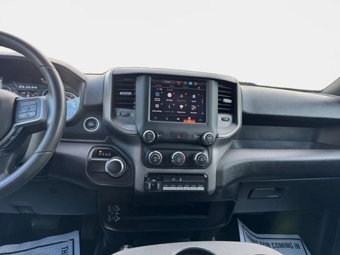 Used 2022 RAM 2500 Tradesman w/ Chrome Appearance Group AWD/4WD image 13