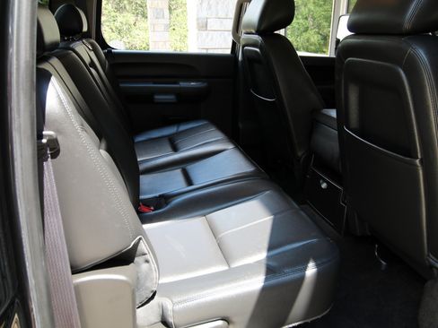 Used 2014 Chevrolet Silverado 2500 LT w/ Texas Edition AWD/4WD image 38
