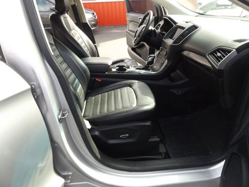Used 2017 Ford Edge SEL w/ Equipment Group 201A AWD/4WD image 19