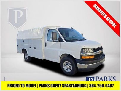 New 2025 Chevrolet Express 3500 w/ Power Convenience Package