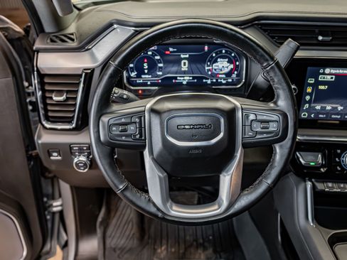 Used 2025 GMC Sierra 3500 Denali w/ Denali Reserve Package image 15