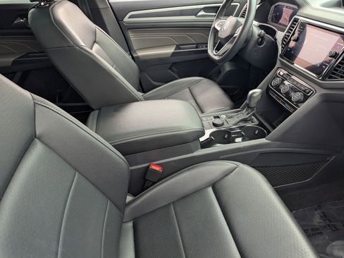 Used 2021 Volkswagen Atlas Cross Sport SEL AWD/4WD image 12