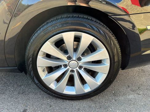 Used 2009 Volkswagen CC Sport FWD image 12