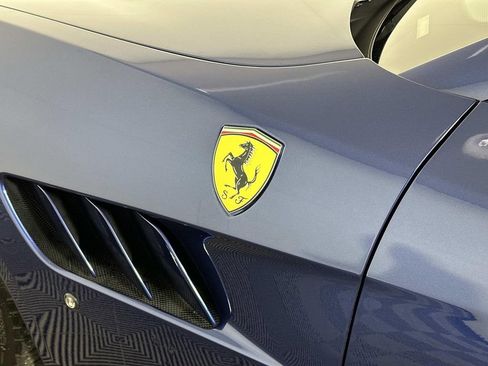 Used 2018 Ferrari GTC4Lusso T image 10