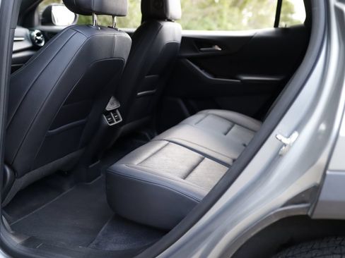 Used 2025 Chevrolet Equinox LT w/ Convenience Package II FWD image 27