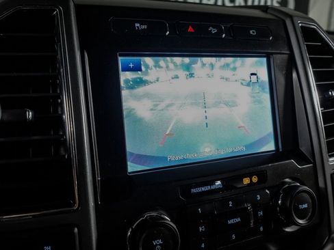 Used 2021 Ford F250 XLT w/ XLT Premium Package image 21