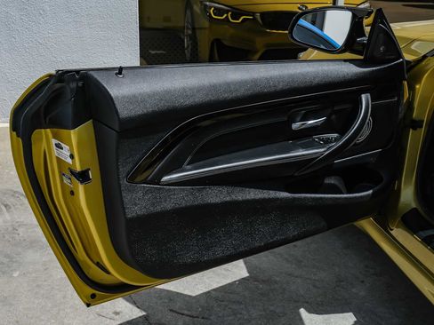 Used 2015 BMW M4 Coupe RWD image 38