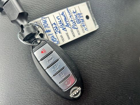 Used 2022 Nissan Armada Platinum image 18