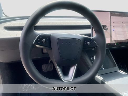 Used 2024 Tesla Model 3 Long Range RWD image 3