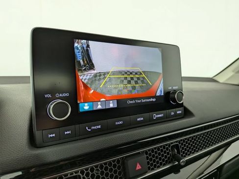Used 2023 Honda Civic EX image 6