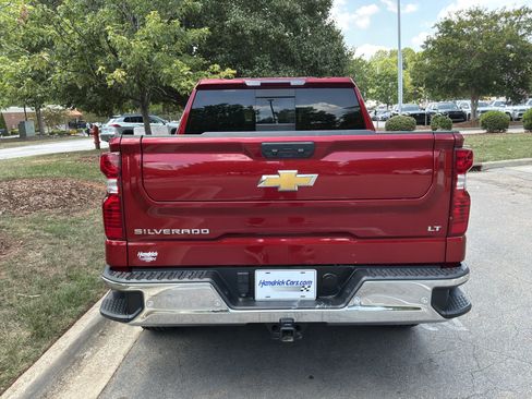 Used 2024 Chevrolet Silverado 1500 LT w/ Safety Package AWD/4WD image 9